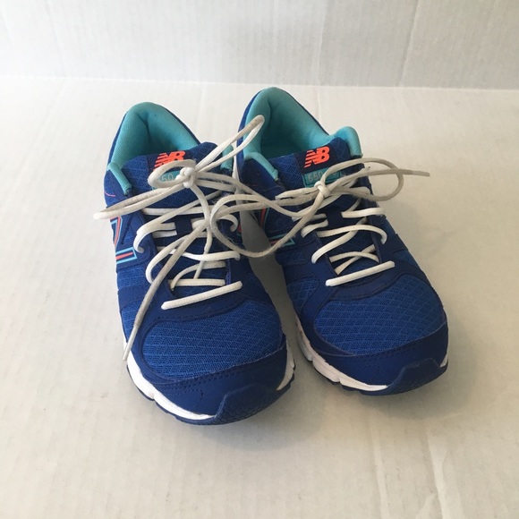 New Balance 550 V3 running shoes. Size 8 - Picture 1 of 5